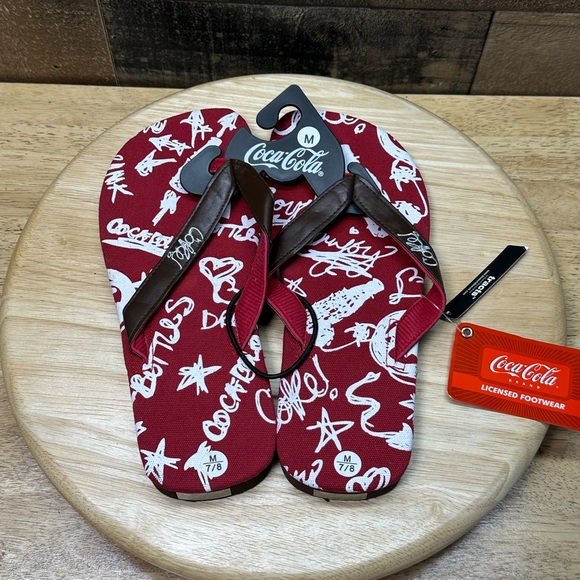 NEW Tracts Women’s Coca-Cola Licensed Thong Flip Flops Size M 7/8 - Picture 1 of 7